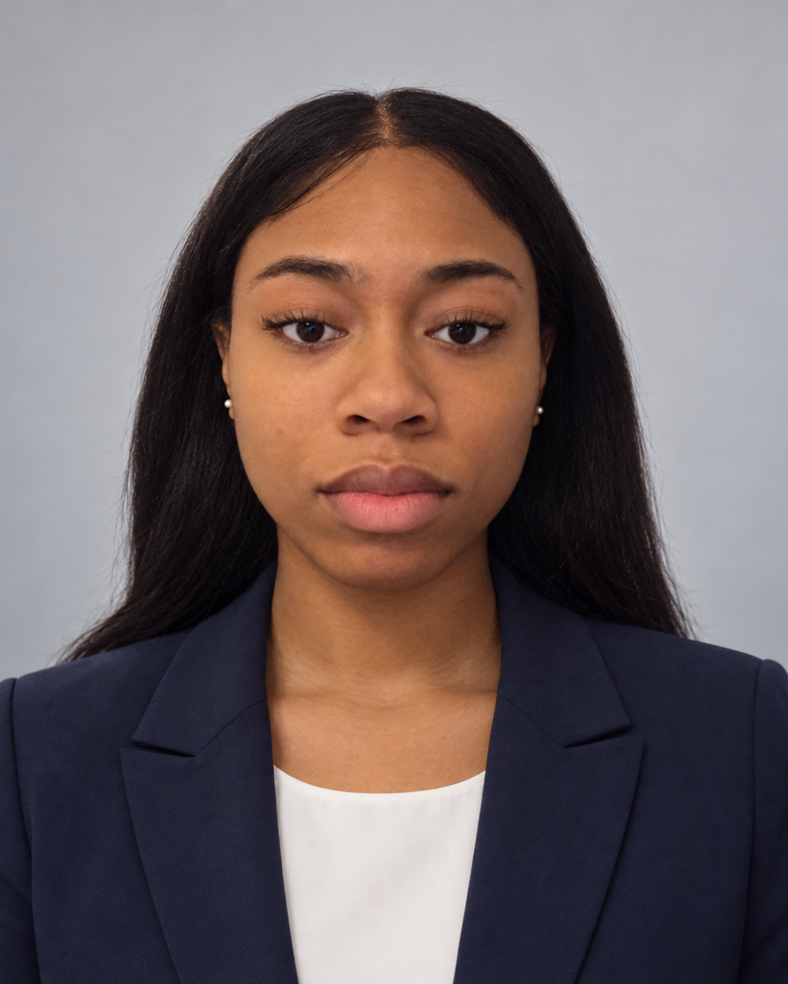 La’Nisa, Senior Behavior Technician, professional portrait